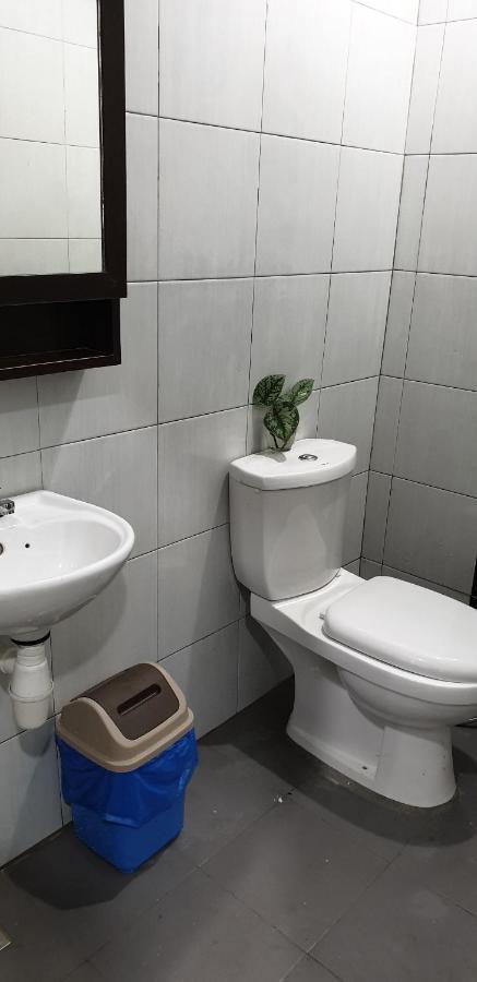 Oyo Home 90308 Chily Guest House Langkawi Buitenkant foto