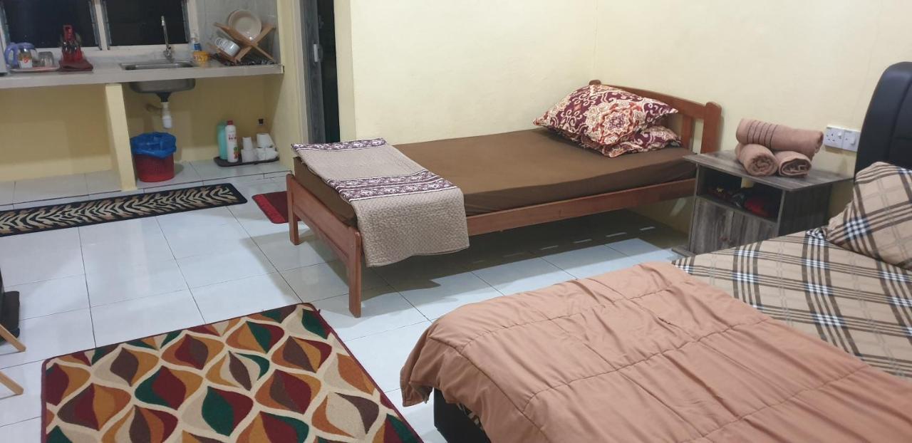 Oyo Home 90308 Chily Guest House Langkawi Buitenkant foto